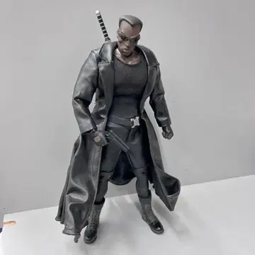 RAH 리얼 액션 히어로 1/6 브레이드 컴플리트 박스