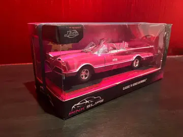 Jada 클래식 TV 시리즈 배트모빌 핑크