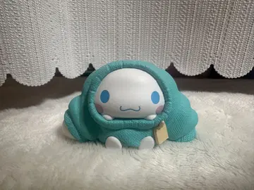 옷 갈아입는 중 산리오 시나모롤