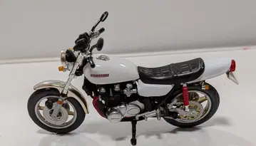 그녀와 라라바이 켄지 초기형 Z2 소년 매거진 바이크 컬렉션