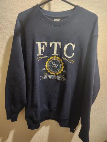 FTC L 사이즈 네이비 자수 맨투맨