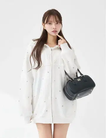 Darich DD 로고 비쥬 지퍼 후드티