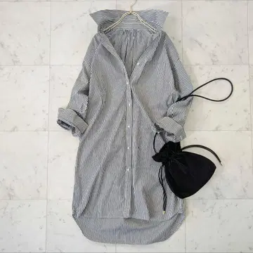 새상품급 스픽 앤 스팬 스트라이프 셔츠 롱 펄 버튼 스키퍼