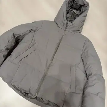 유니클로 여성용 심리스 다운 그레이 M