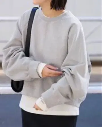 숏 와이드 맨투맨 그레이