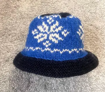 Canadian sweater 카나디안 스웨터 햇 버킷 눈꽃 패턴