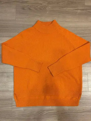 매킨토시 철학 하이넥 니트