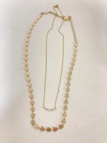 꽃 모티브 골드 목걸이