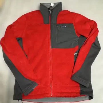 파타고니아 R3 하이로프트 플리스