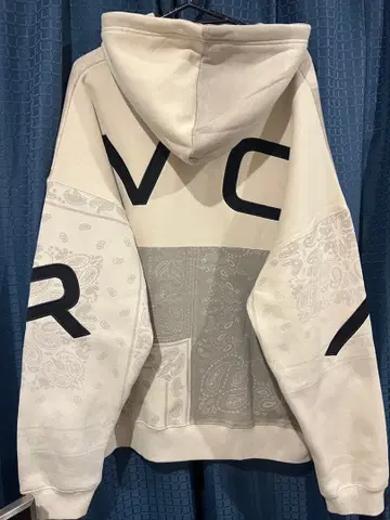 RVCA 백 로고 후드티
