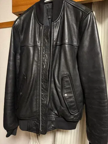 새상품급 GAP 소가죽 레더 자켓 MA-1 봄버 자켓 M 사이즈