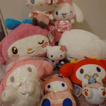 산리오 캐릭터즈 봉제 인형 세트