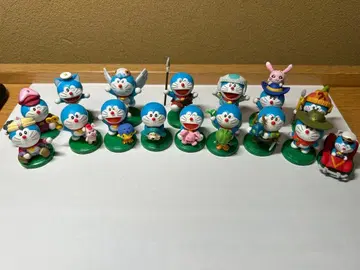 도라에몽 피규어 세트 16개