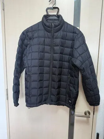 [ 새상품급 ] TAION 마운틴 하이넥 다운 자켓 L 사이즈 블랙