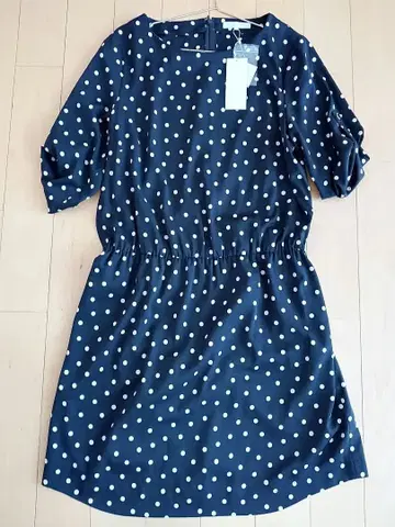 미사용 새상품 택 포함 자유구 도트 무늬 원피스