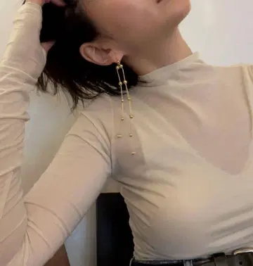 LON SKIN 터틀넥 긴팔 상의 베이지 수납 봉투 포함