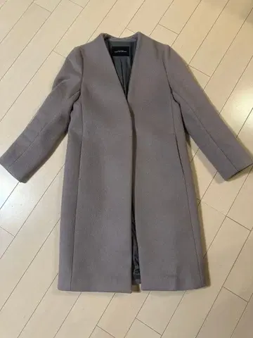 그린 레이블 릴랙싱 그레이 롱 코트