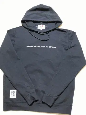 [ 새상품급 ] MASTER BUNNY EDITION 후드 맨투맨 블랙