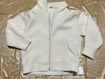 화이트 집업 후드티