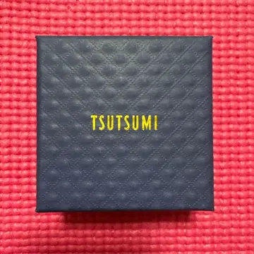 TSUTSUMI 하트형 스터드 귀걸이 상자 없음