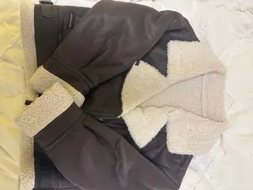 브라운 보아 옷깃 무스탕 코트