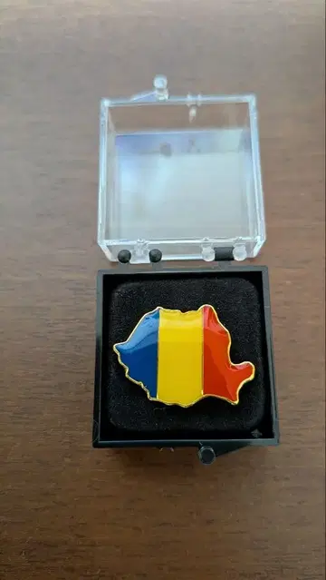 만박 루마니아관 핀 배지