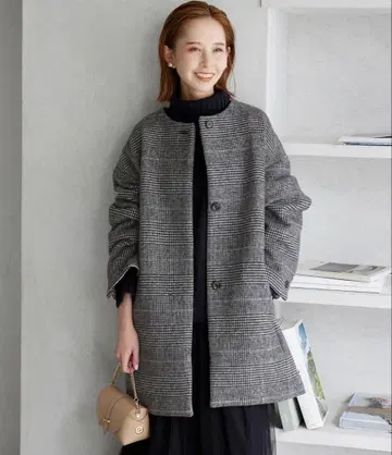 슬로브 이에나 새상품급 노카라 코트