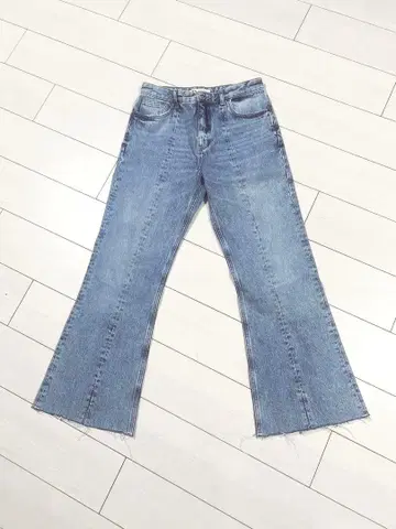 ZARA 플레어 데님 라이트 블루