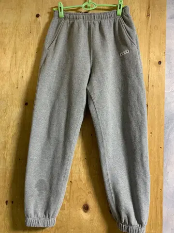 AKTR 그레이 스웨트 팬츠