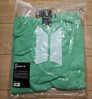 BTS Basic Sweatshirt 그린 XL 미사용