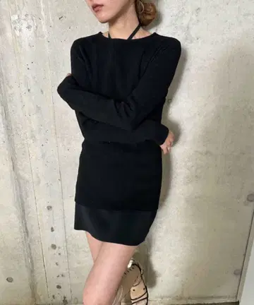 택 포함 새상품 EDIT.FOR LULU 미니 부클레 크루 풀오버