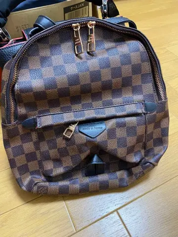 다미에 패턴 백팩