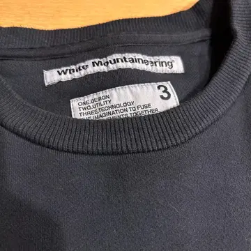 화이트 마운티니어링 가먼트 다이 맨투맨 사이즈 3