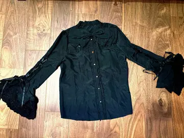 axes kawaii 히메소매 블라우스 블랙