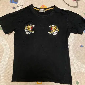 블랙 호랑이 자수 T셔츠 LL