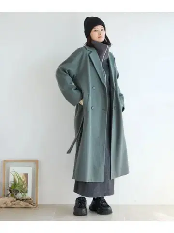 새상품 LOWRYSFARM 울리 테크 롱 코트 그린