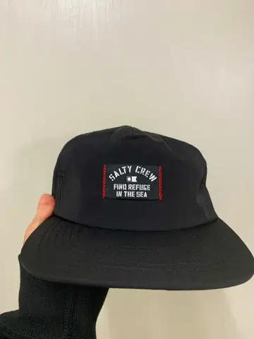 SALTY CREW 블랙 캡