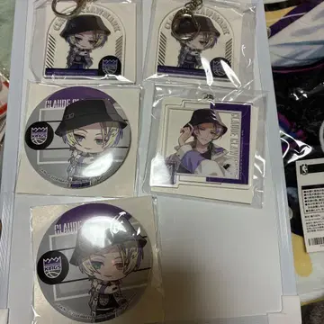 클로드 클로마크 NIJISANJI NBA 콜라보 캔뱃지 키링