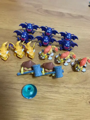 드래곤 퀘스트 미니 피규어