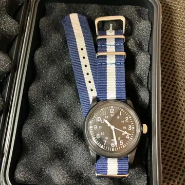 카키 필드 스타일 손목시계