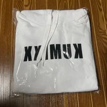 코다 쿠미 CROPPED HOODIE