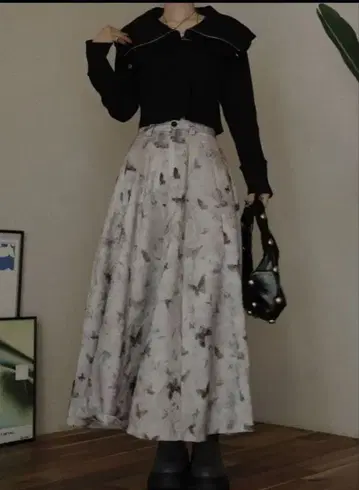 오시리스 버터플라이 스커트 S 사이즈