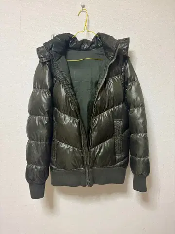 유니클로 프리미엄 다운 L 올리브 그린