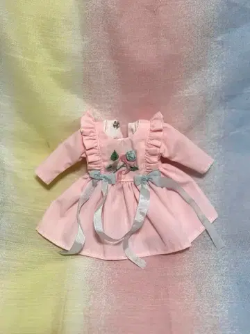 브라이스 유명 작가 아웃핏