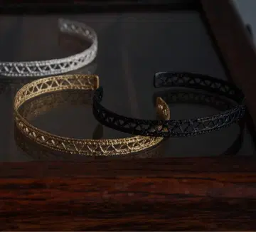 메종 루버스 Maison rubus 레이스 블랙 뱅글 새상품급