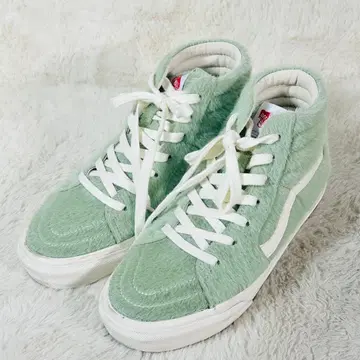 [ VANS ] SK8-Hi 민트 그린 퍼 소재 하이컷 스니커즈
