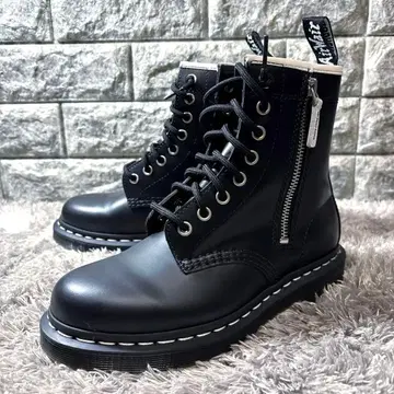 새상품 닥터마틴 지퍼 벡스 화이트 스티치 부츠 블랙 레어