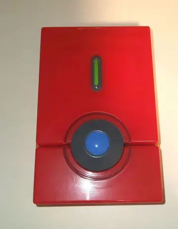 포켓몬 도감과 카드 13장