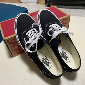 VANS 블랙 스니커즈