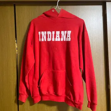 빨간색 INDIANA 프린트 후드 부착 후드티